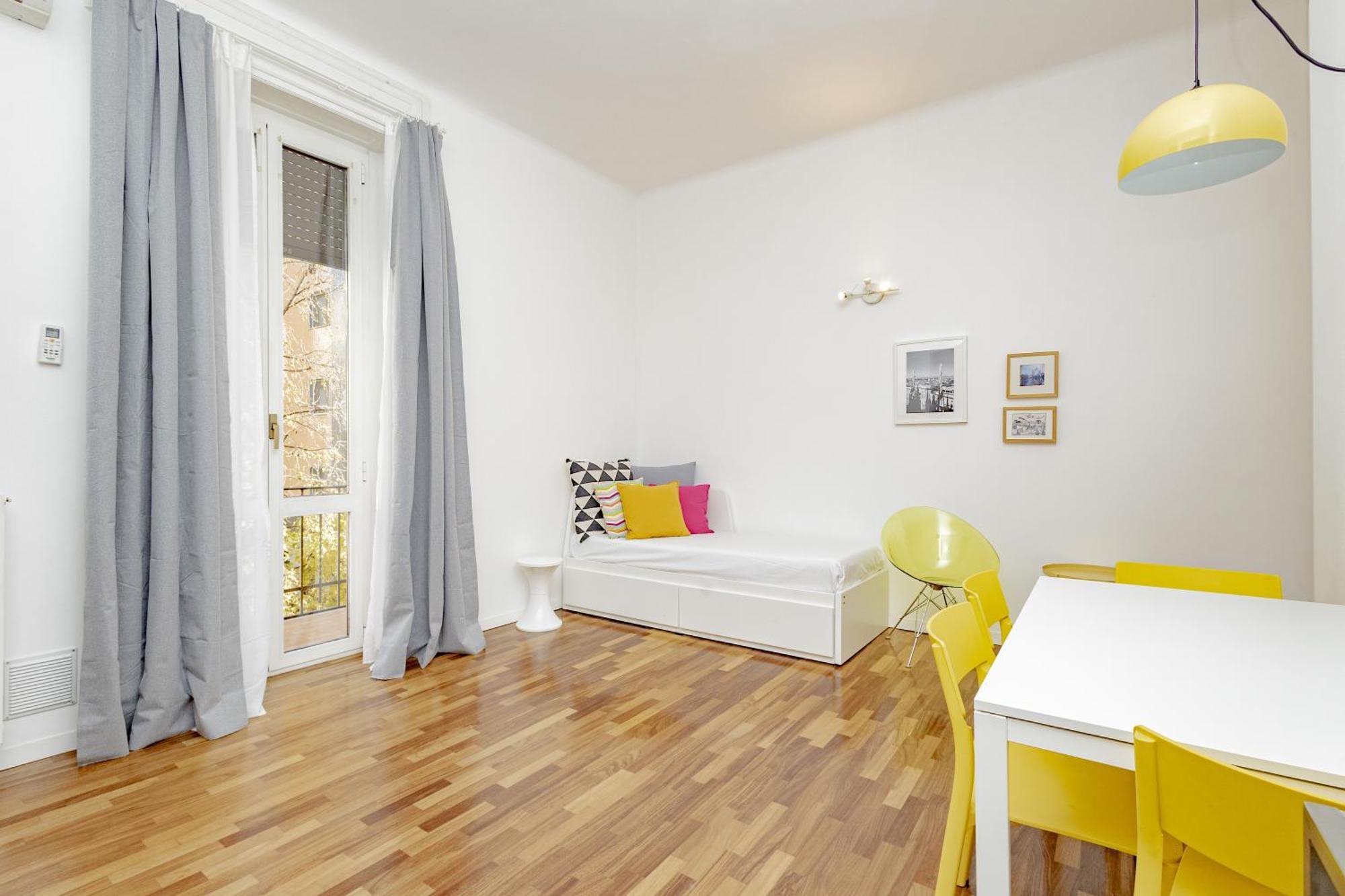 Apartment Xenia - Cozy Luminous Flat Near Navigli Mailand